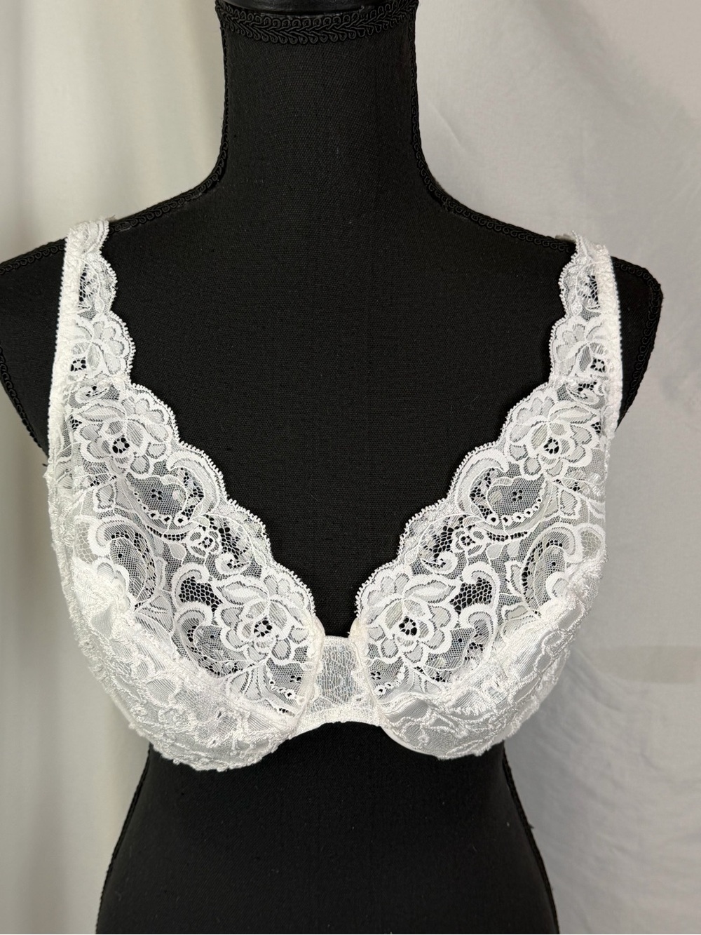 Vintage White Lace Underwire Bra 36D Satin Full Coverage Feminine Lingerie